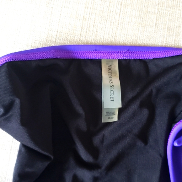 Victoria's Secret bikini - Picture 3 of 3